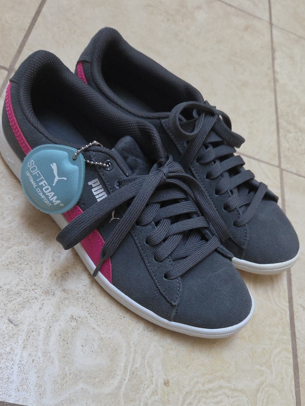 NEW Puma Soft Foam Sneakers Girls 6.5 Womens Size 8 Grey Pink Suade